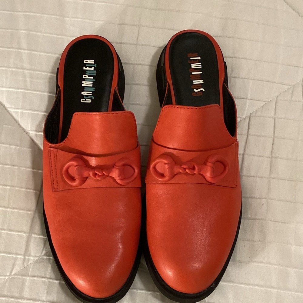 Camper Women's Red Mules